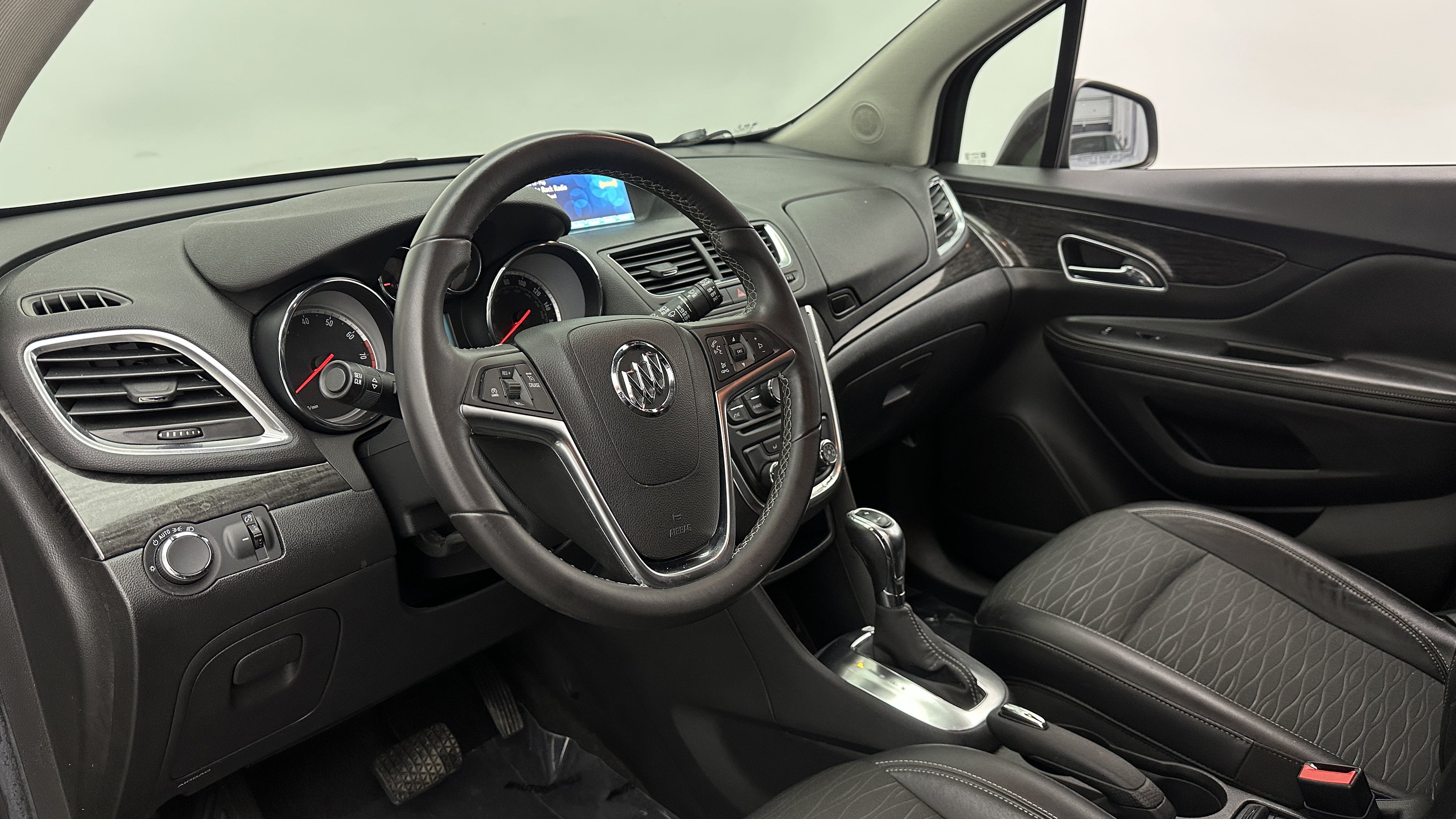 Used 2016 Buick Encore FWD image 12