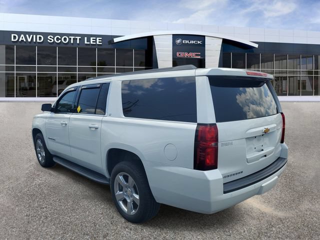 Used 2020 Chevrolet Suburban LT RWD image 3