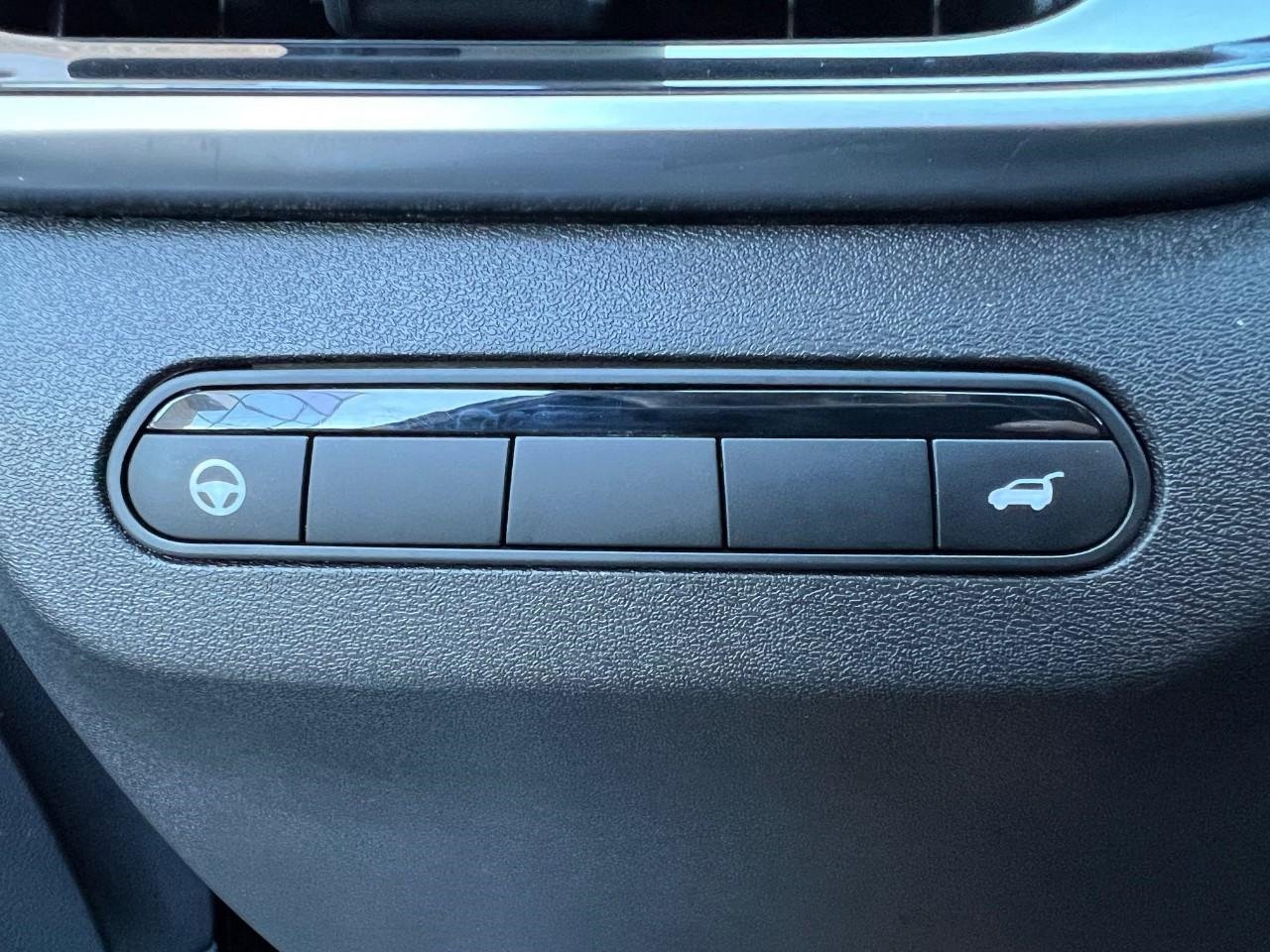 Used 2025 INFINITI QX60 Luxe image 24