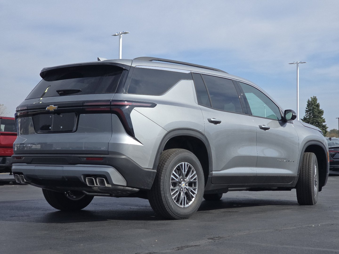 New 2026 Chevrolet Traverse LT w/ Driver Confidence Package AWD/4WD image 16