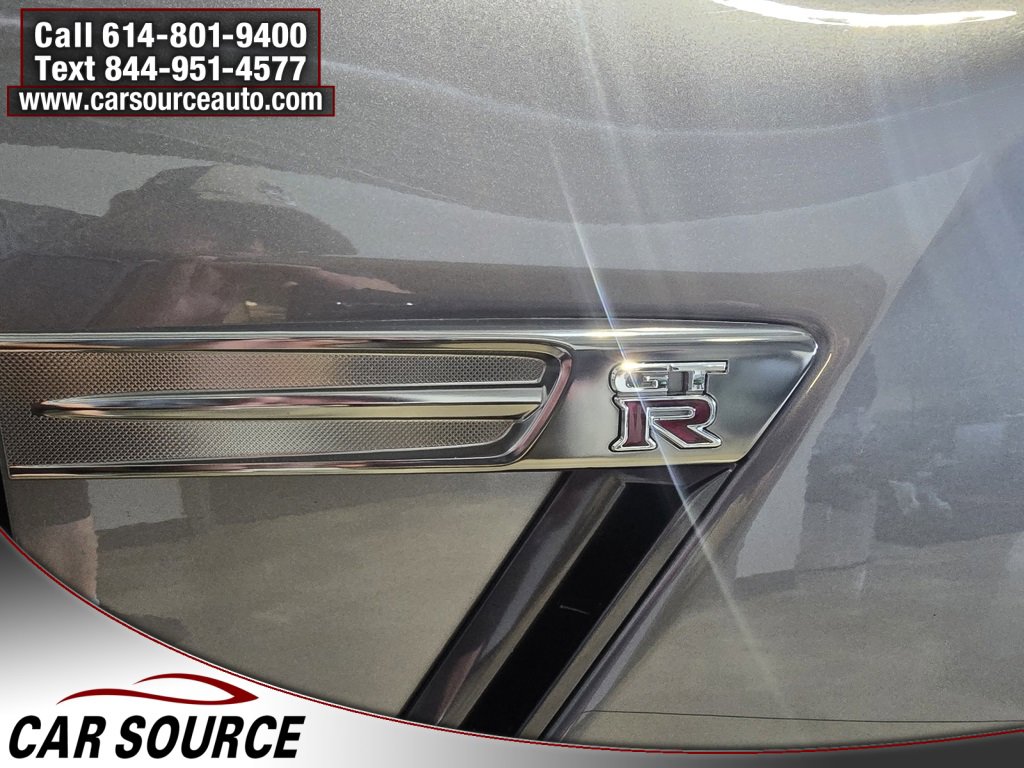 Used 2009 Nissan GT-R Premium image 12