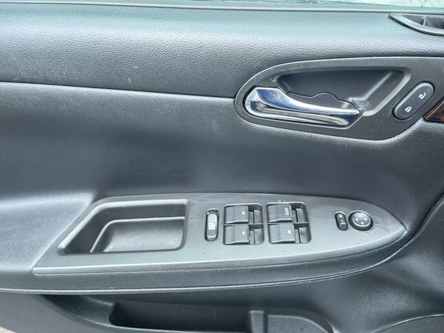 Used 2014 Chevrolet Impala LTZ FWD image 21