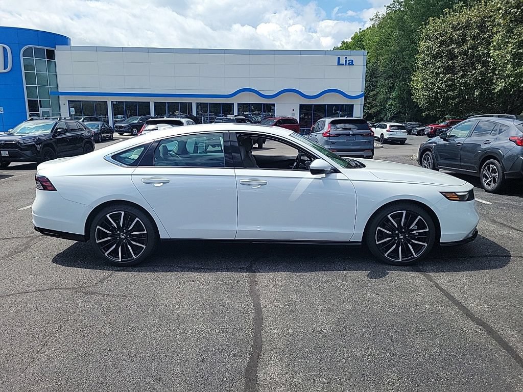 Used 2026 Honda Accord Touring image 2