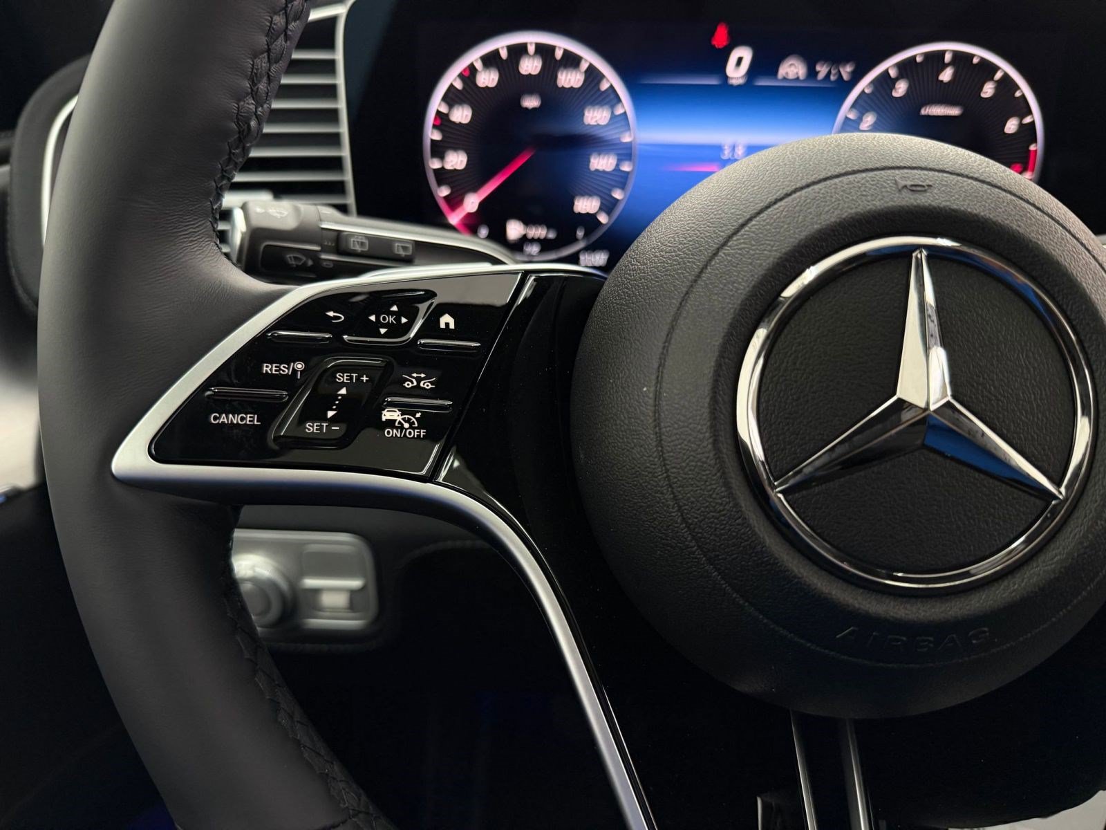 New 2026 Mercedes-Benz GLE 580 4MATIC image 15
