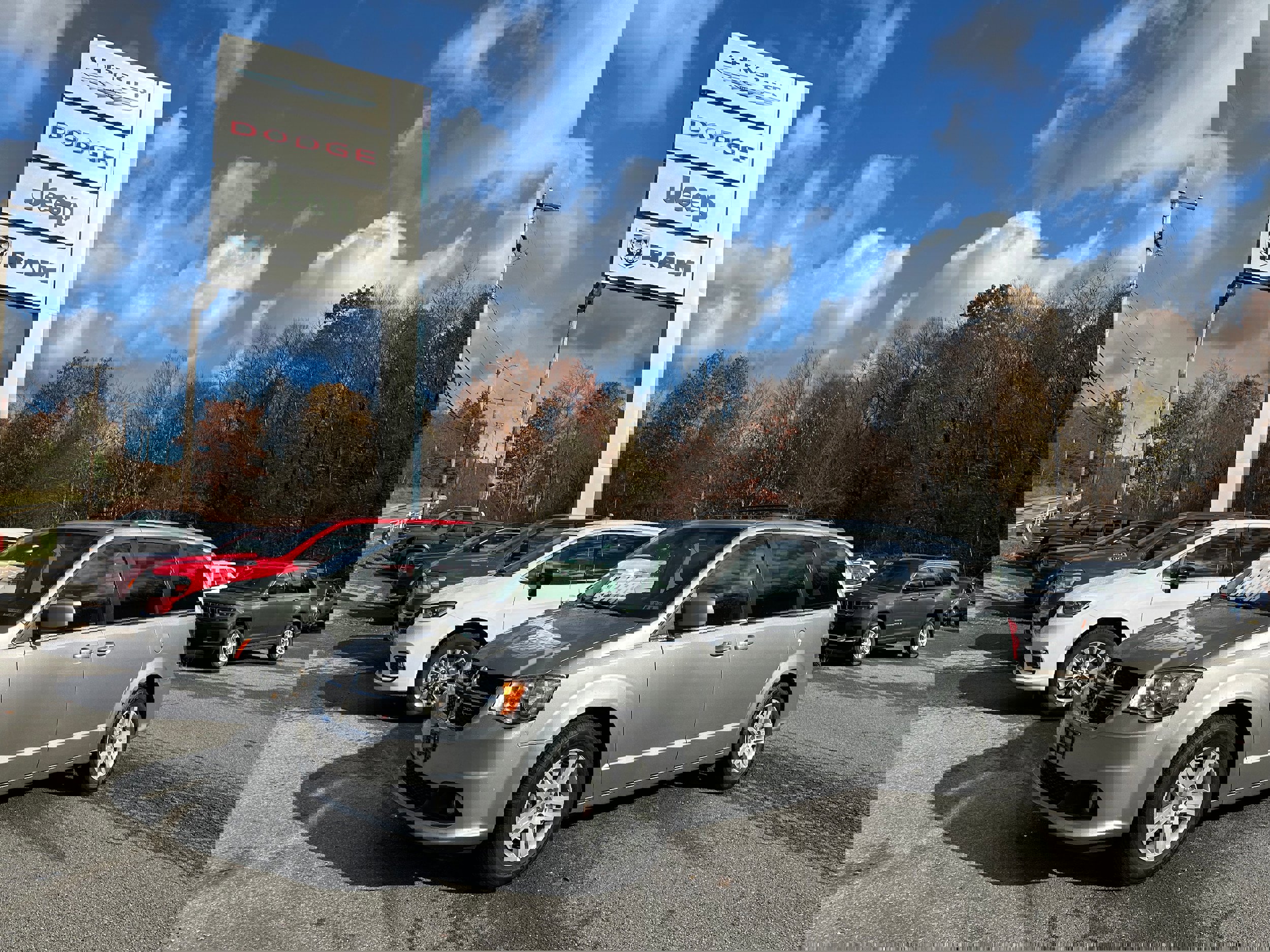 Used 2020 Dodge Grand Caravan Crew w/ Driver Convenience Group