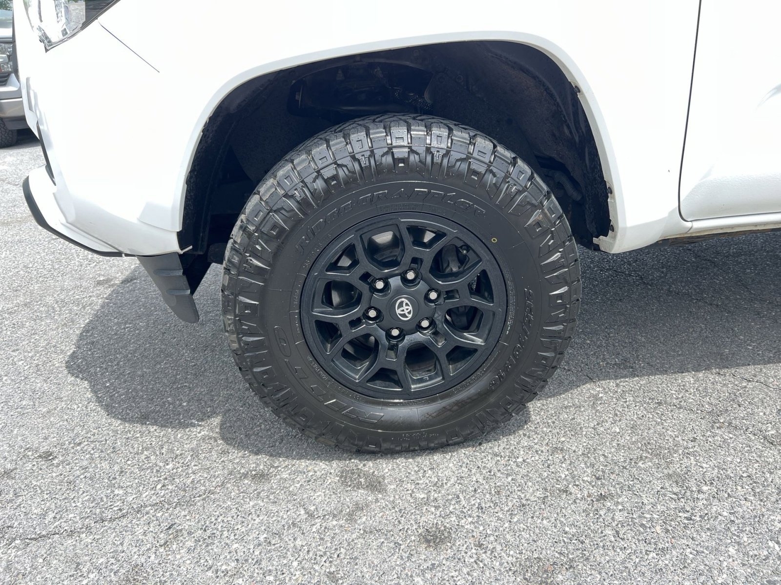 Used 2022 Toyota Tacoma SR5 AWD/4WD image 12