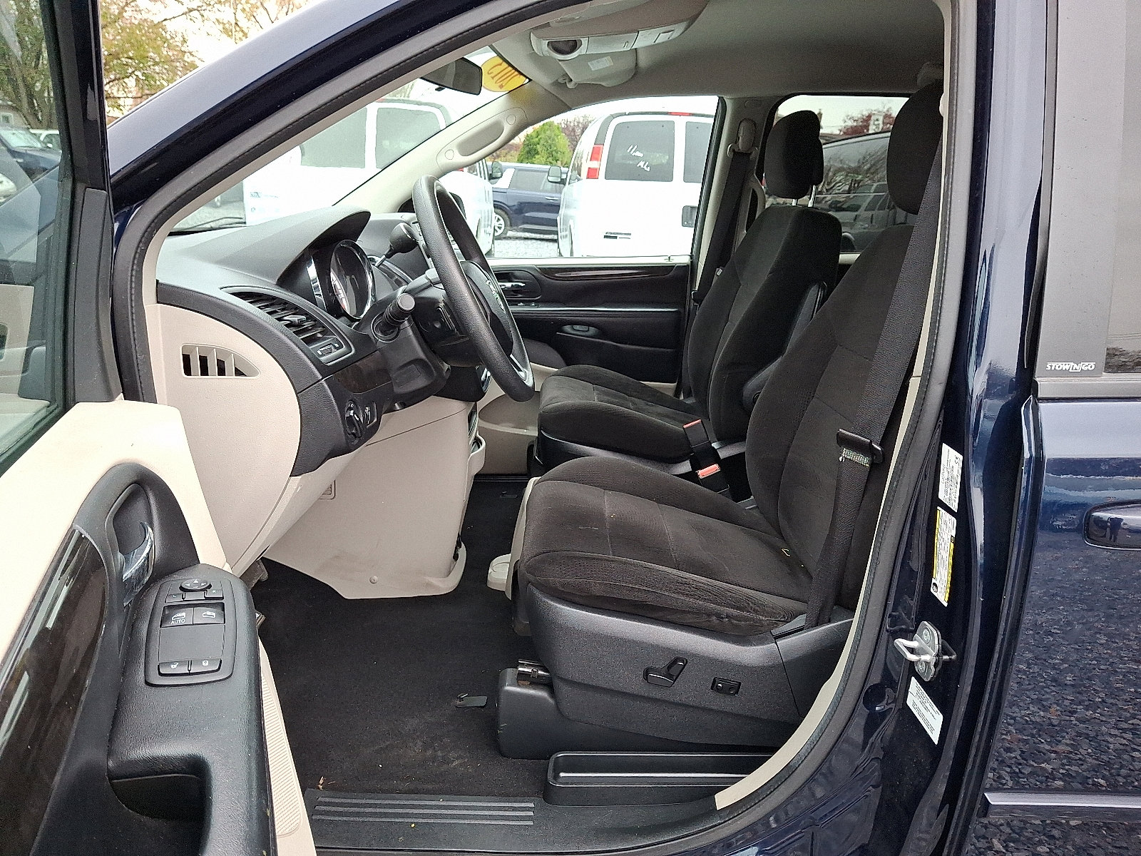 Used 2013 Dodge Grand Caravan SE image 16