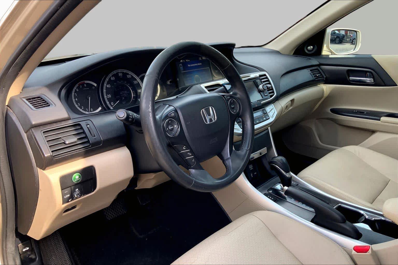 Used 2015 Honda Accord EX-L image 12