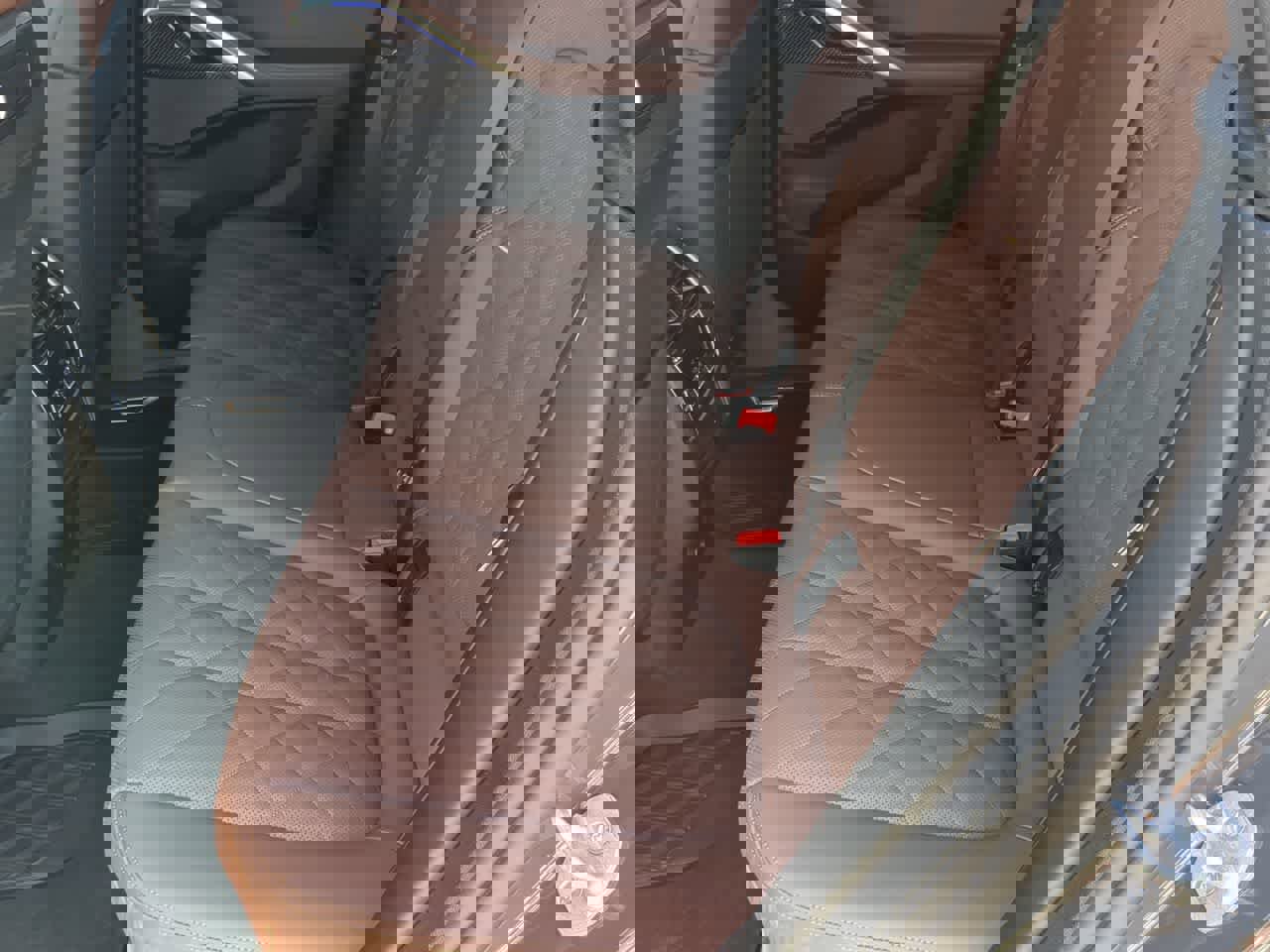 Used 2026 BMW X6 M60i w/ Executive Package image 20