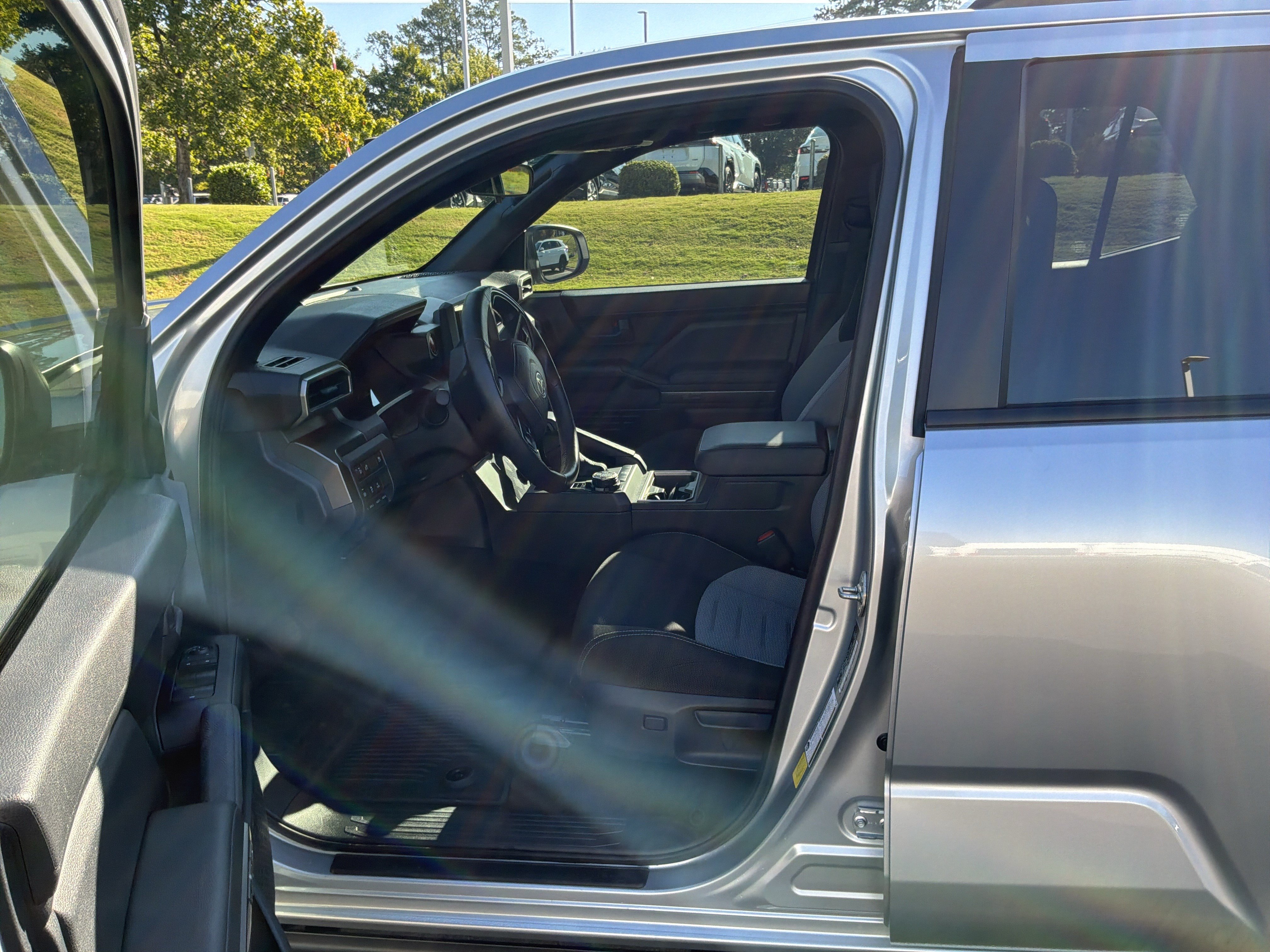Used 2025 Toyota 4Runner TRD Off-Road AWD/4WD image 16