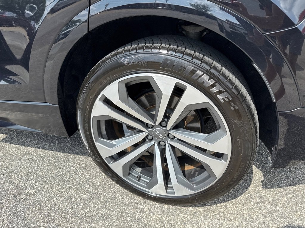 Used 2019 Audi Q8 Premium Plus image 10