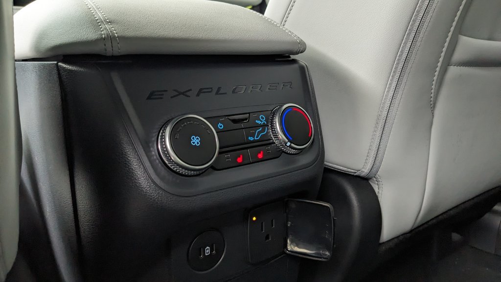 New 2027 Ford Explorer Platinum w/ LUX Leather Package AWD/4WD image 37