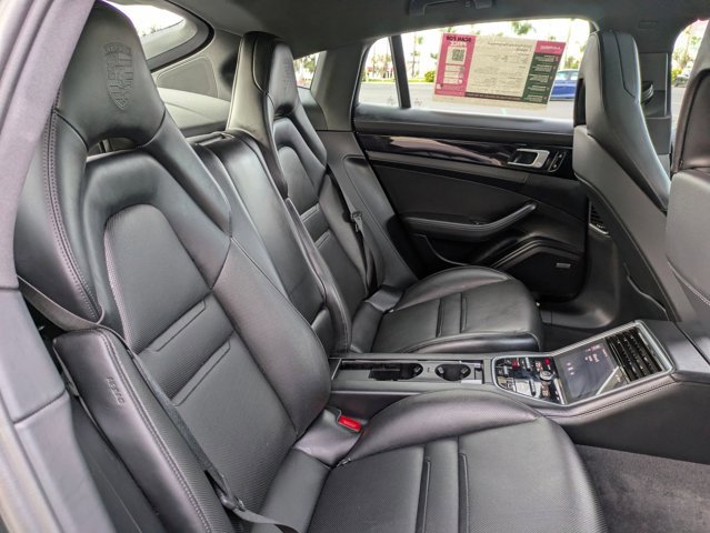 Used 2019 Porsche Panamera 4 image 18