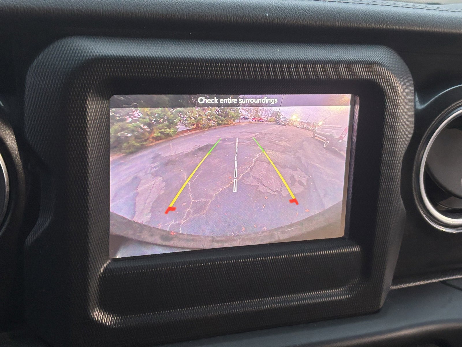 Used 2021 Jeep Wrangler Unlimited Sahara image 4