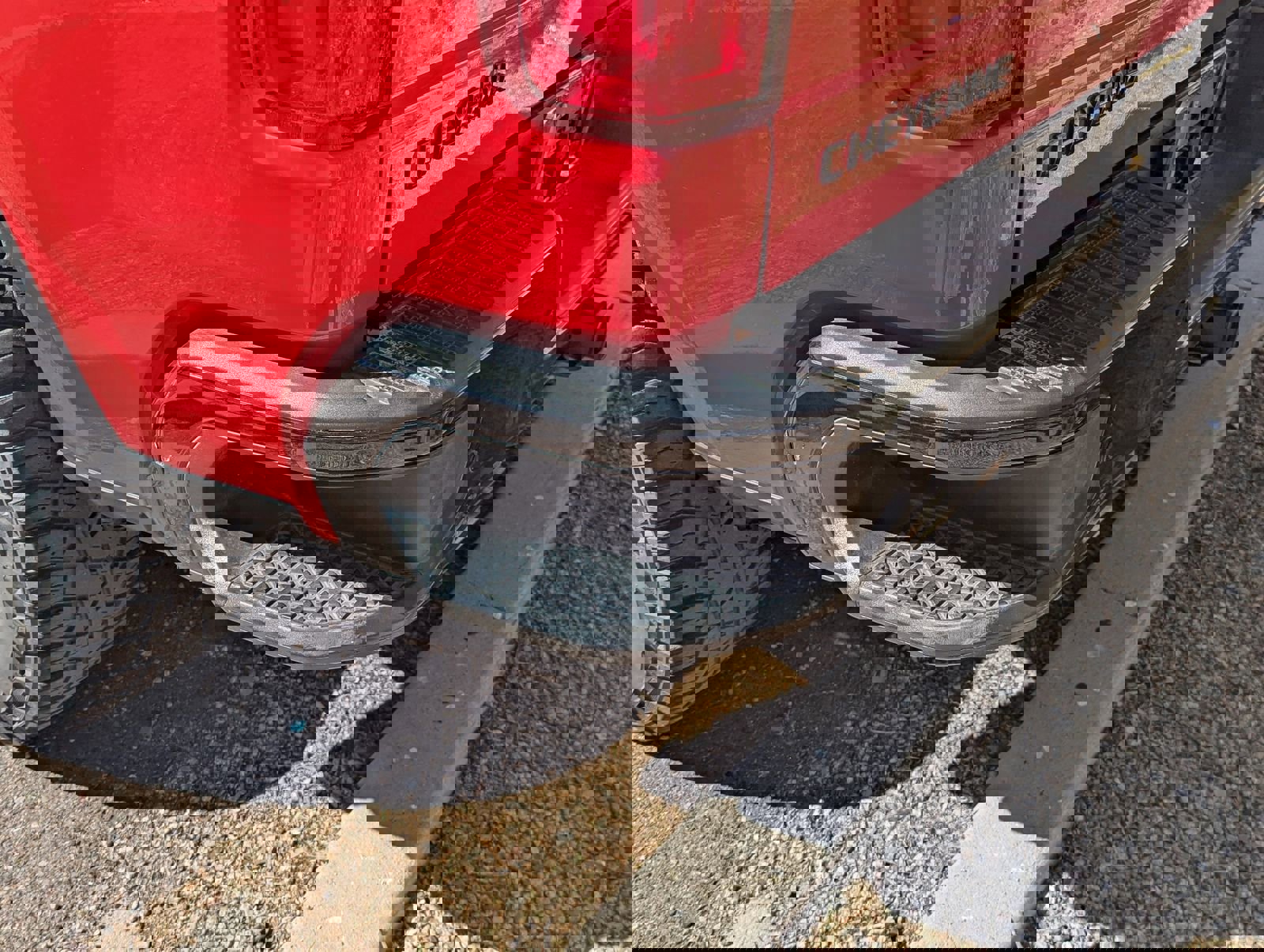 Used 2024 Chevrolet Silverado 1500 LT Trail Boss w/ Convenience Package II image 8