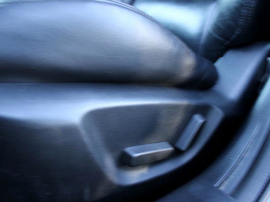 Used 2018 MAZDA MAZDA3 Touring image 10