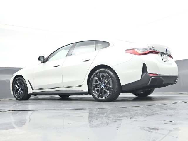 Certified 2024 BMW i4 eDrive35 w/ Premium Package RWD image 36