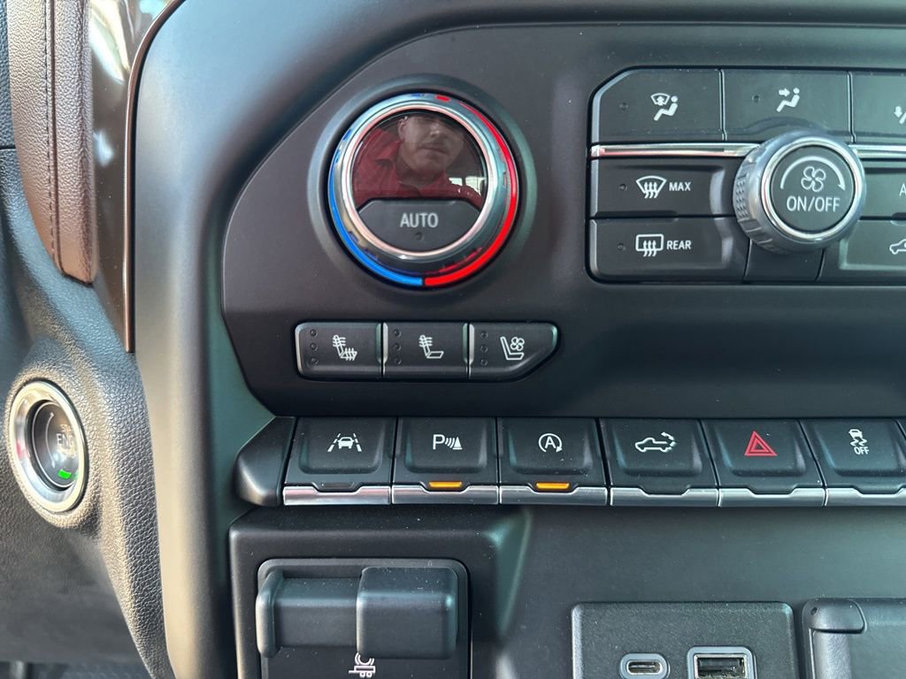 Used 2019 Chevrolet Silverado 1500 High Country w/ High Country Premium Package image 47