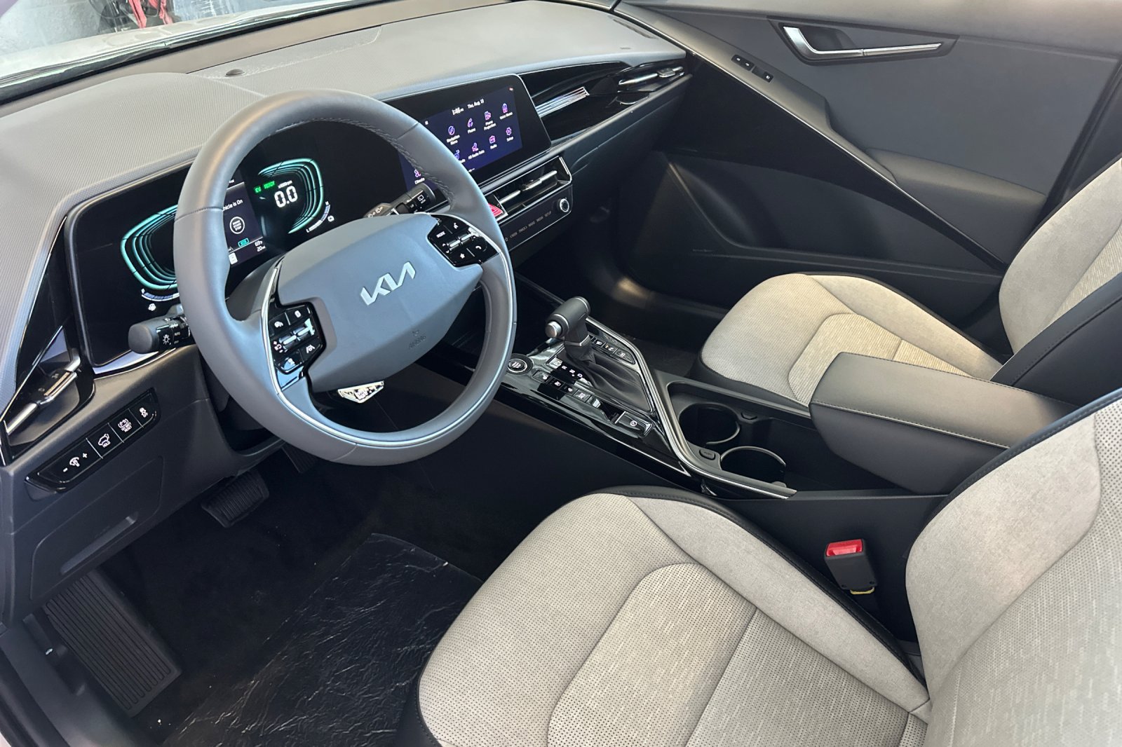New 2026 Kia Niro FWD image 10