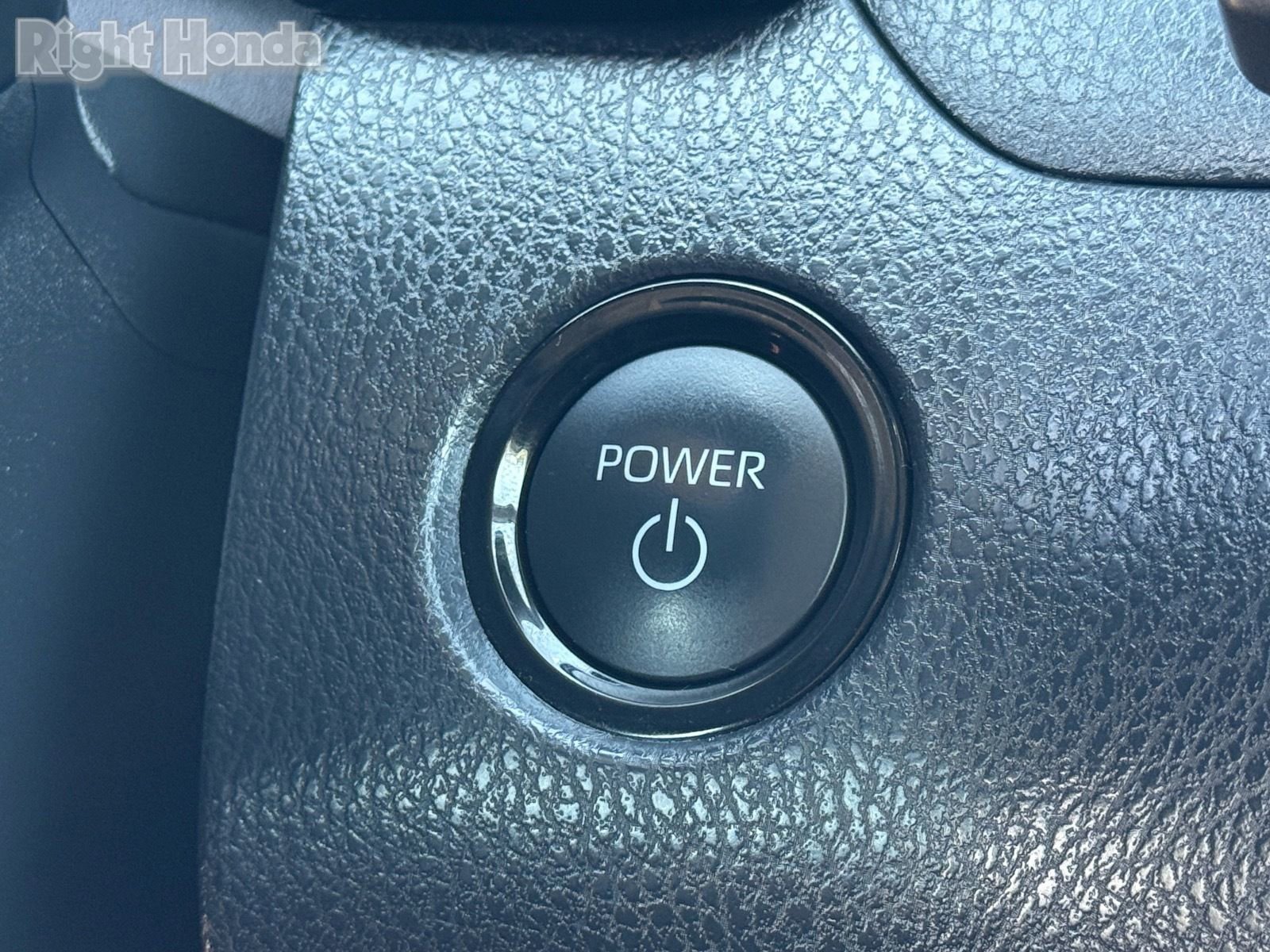 Used 2025 Toyota Camry LE image 25