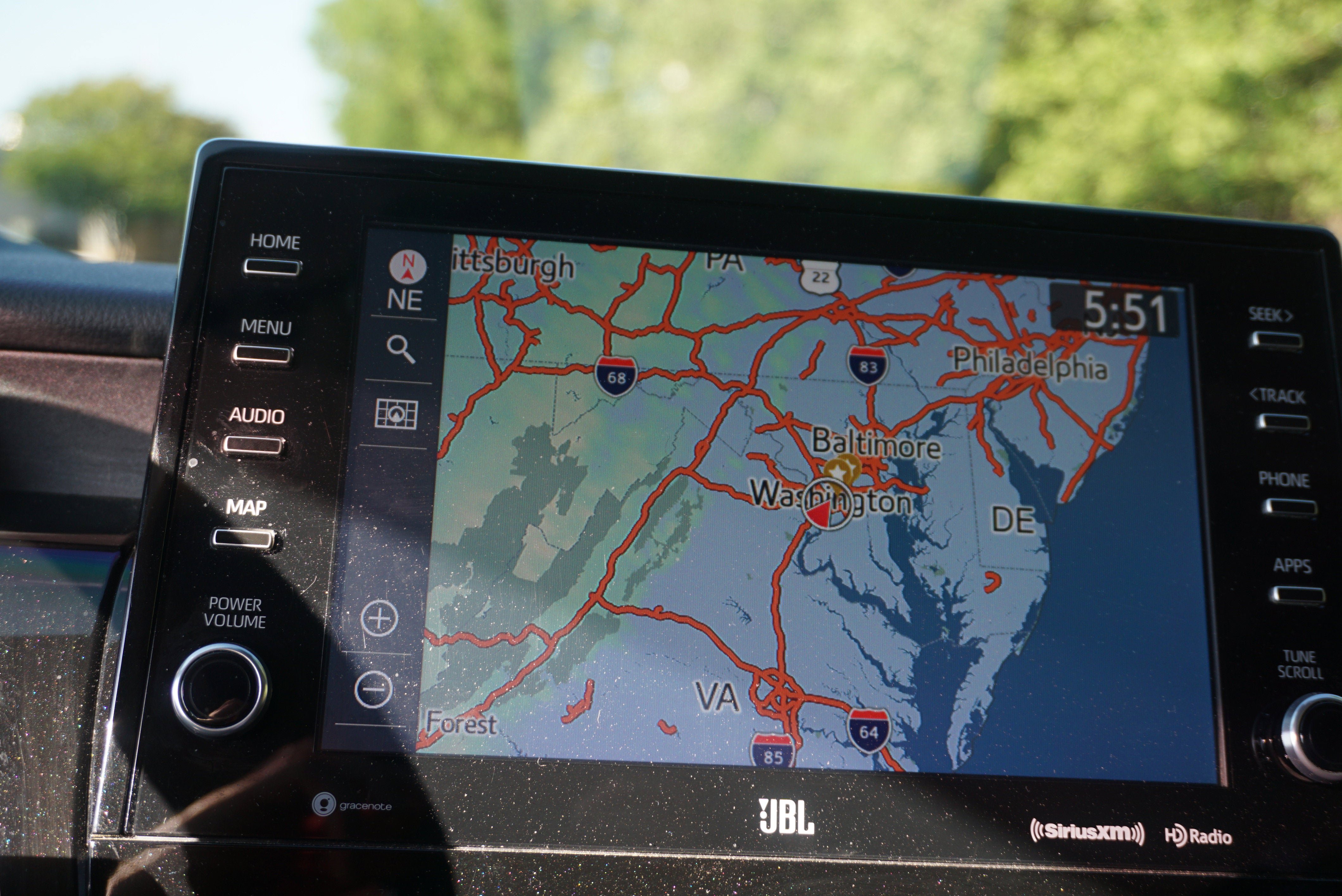 Used 2022 Toyota Camry XSE w/ Navigation Package FWD image 13