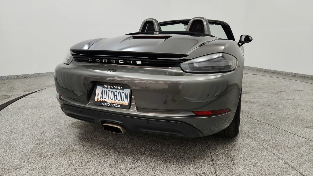 Used 2022 Porsche 718 Boxster RWD image 19