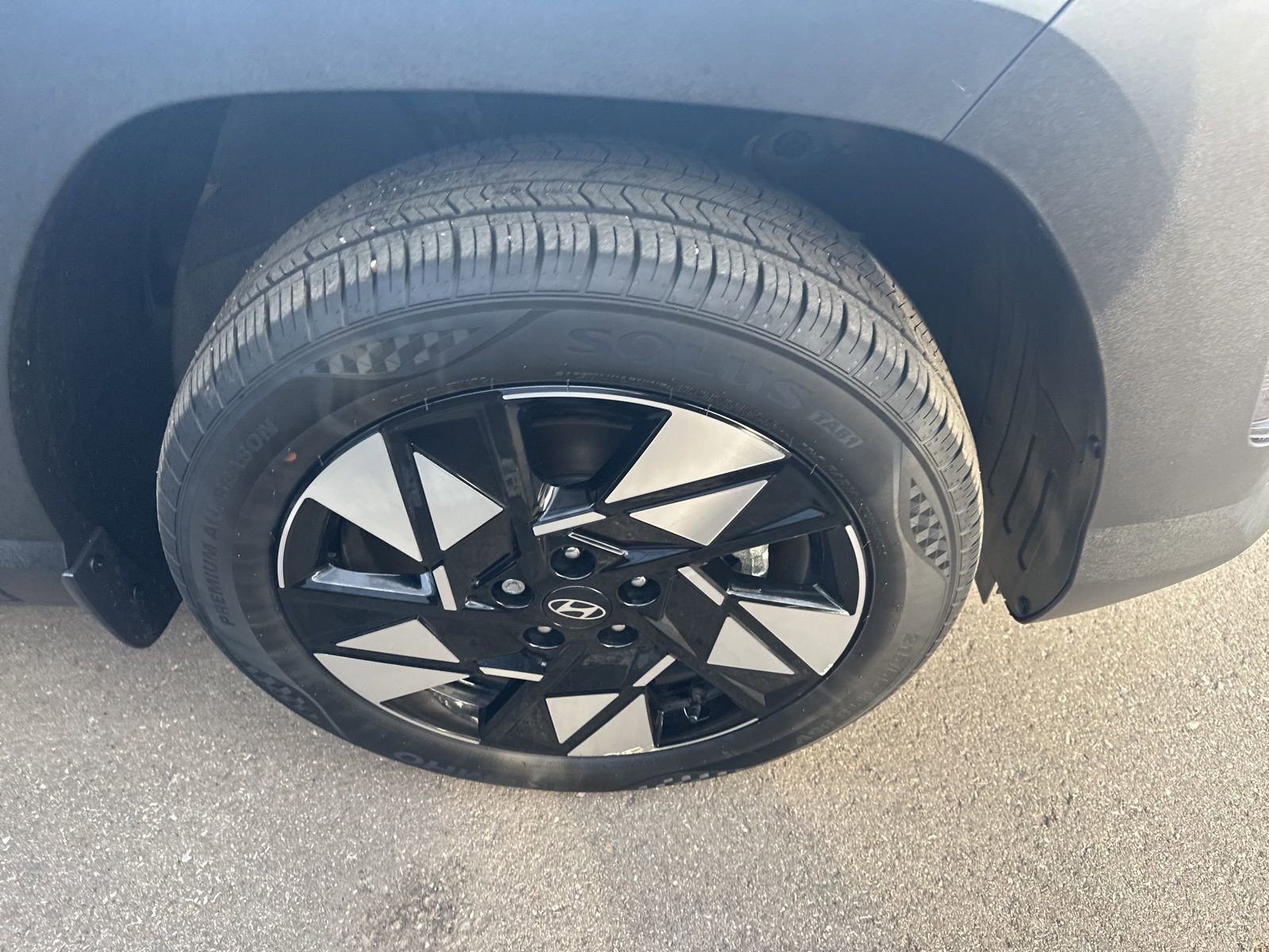 Used 2025 Hyundai Kona SEL image 4