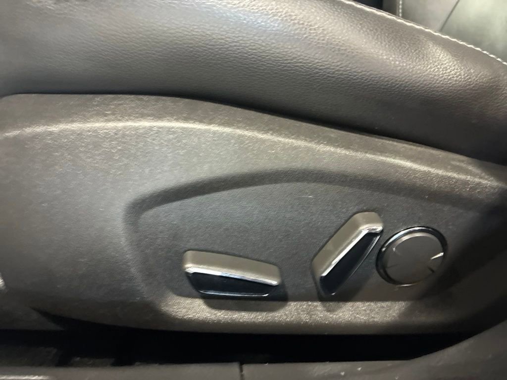 Used 2014 Ford Fusion Titanium FWD image 10