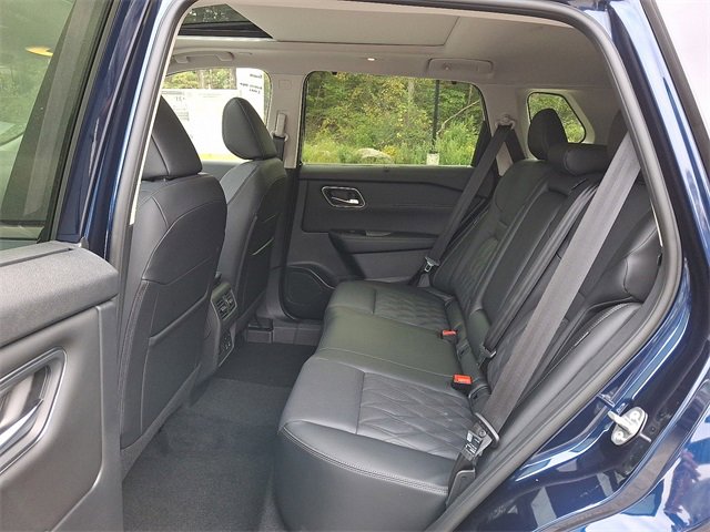 New 2026 Nissan Rogue Platinum image 5