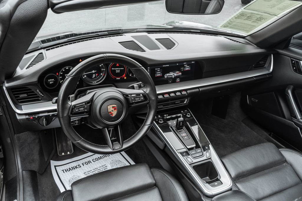 Used 2020 Porsche 911 Carrera RWD image 9
