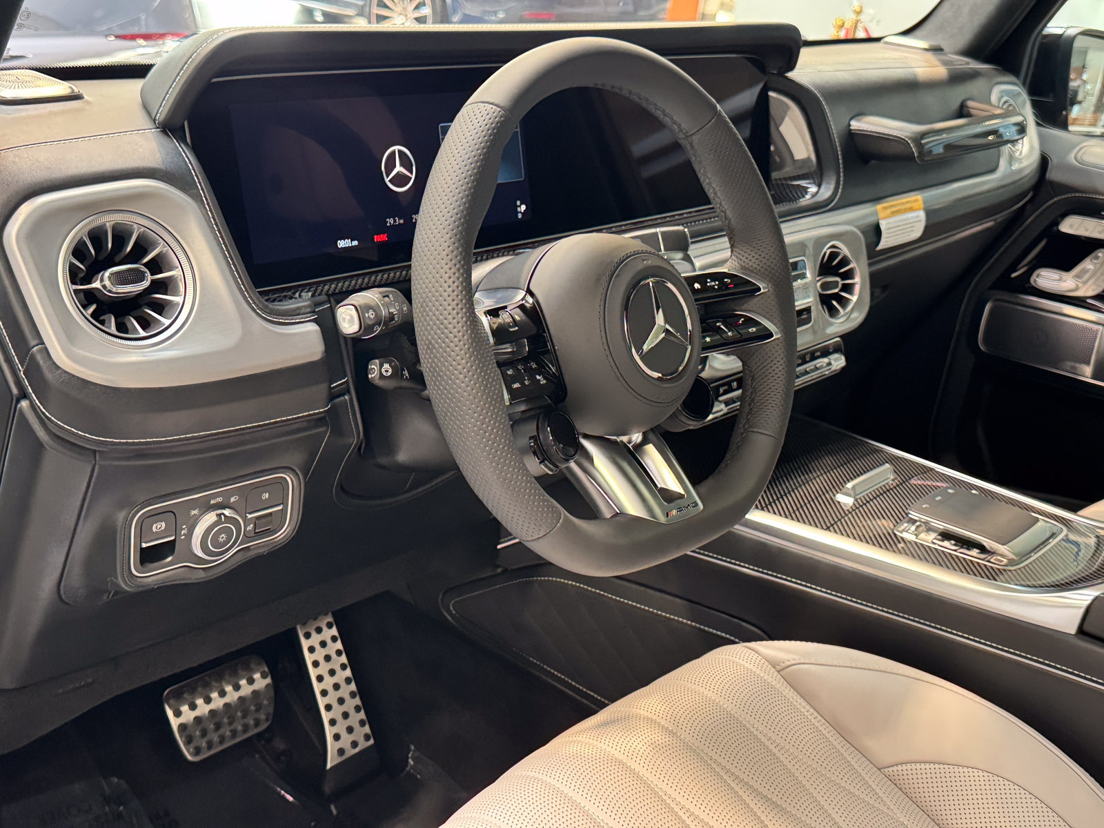 New 2027 Mercedes-Benz G 63 AMG 4MATIC image 9