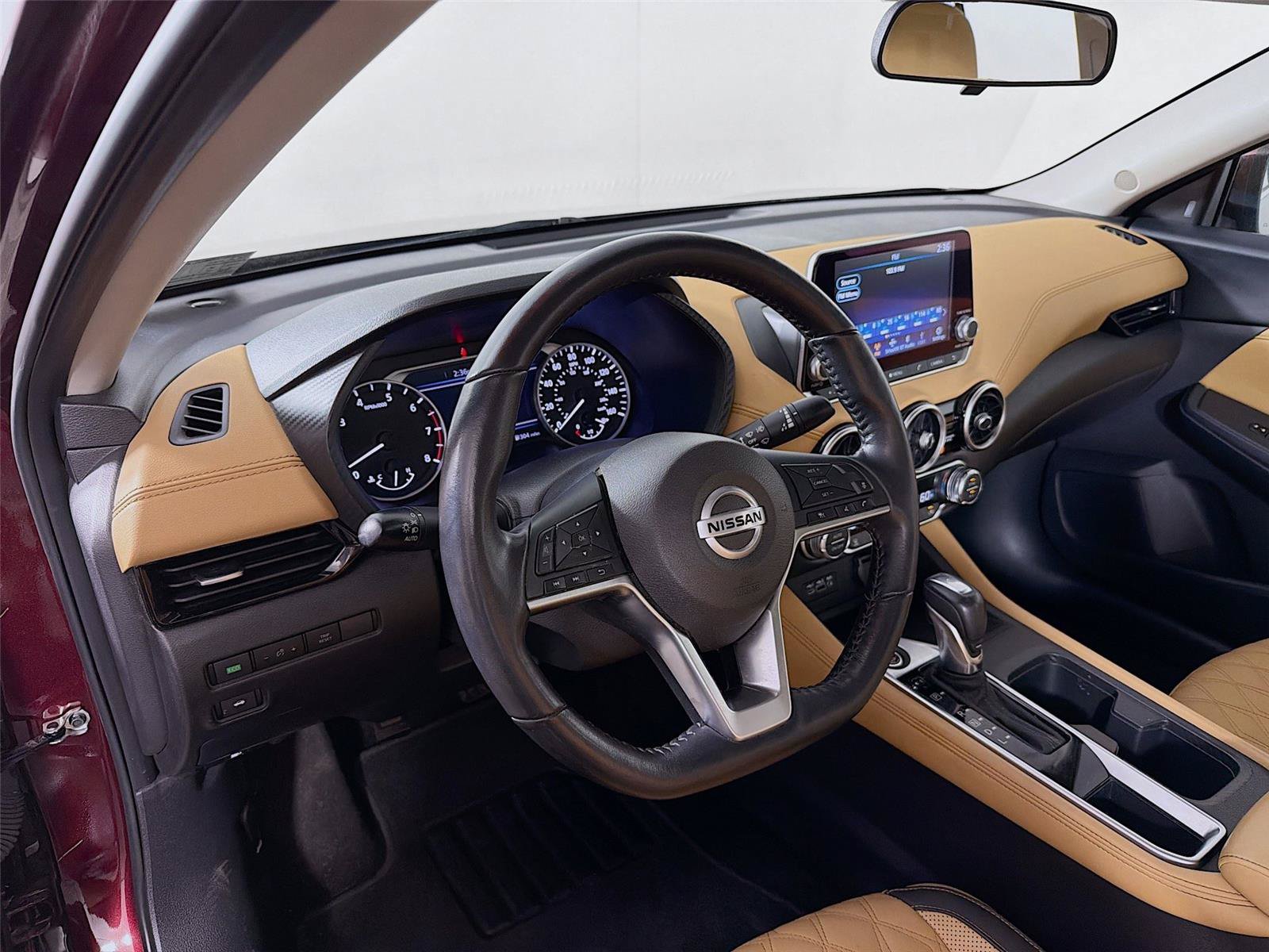 Used 2023 Nissan Sentra SV w/ SV Premium Package FWD image 16