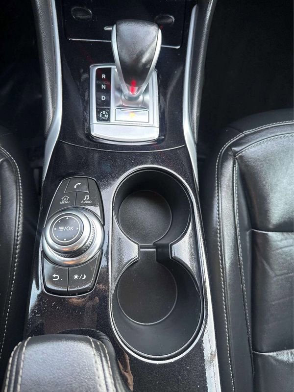 Used 2018 INFINITI QX30 Premium w/ Cargo Package image 26