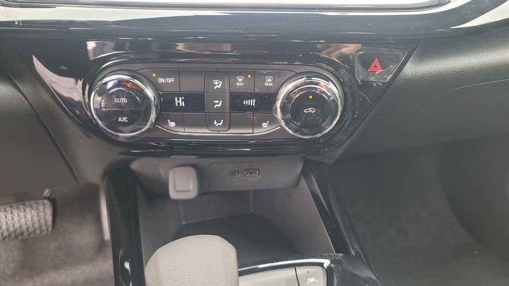 New 2026 Chevrolet Trax RS image 22