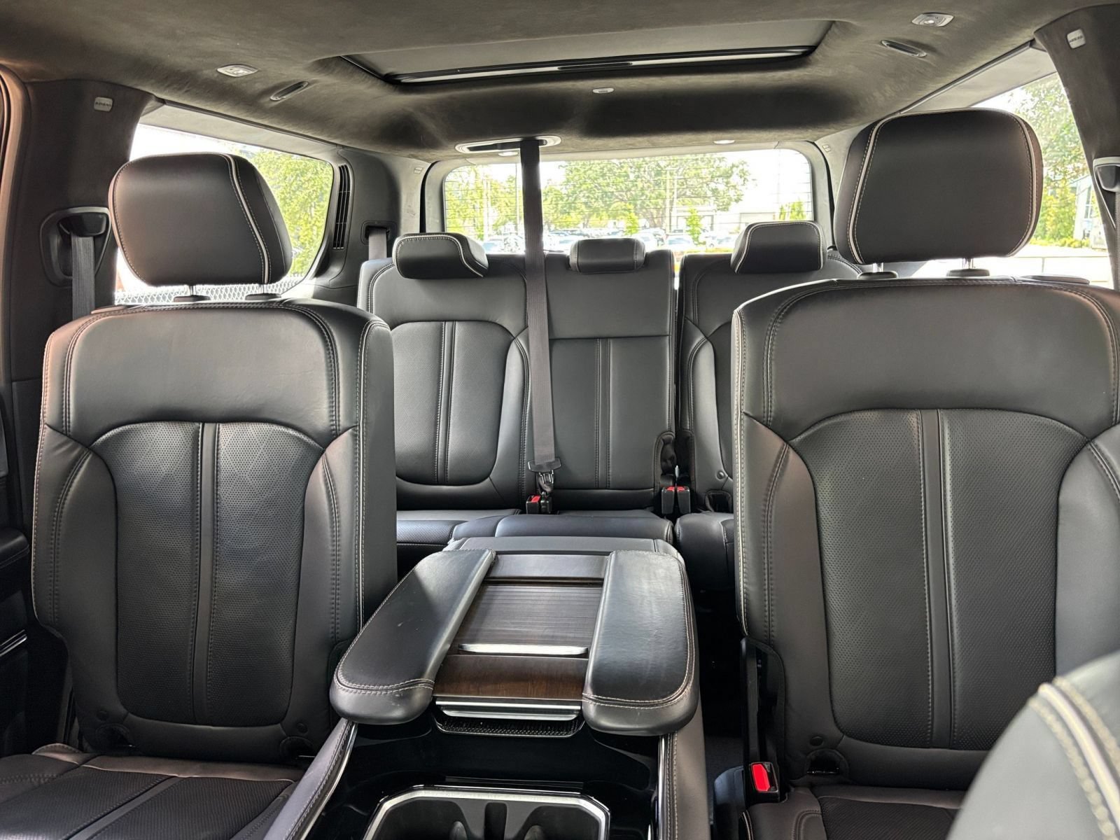 Used 2023 Jeep Grand Wagoneer Series II AWD/4WD image 42