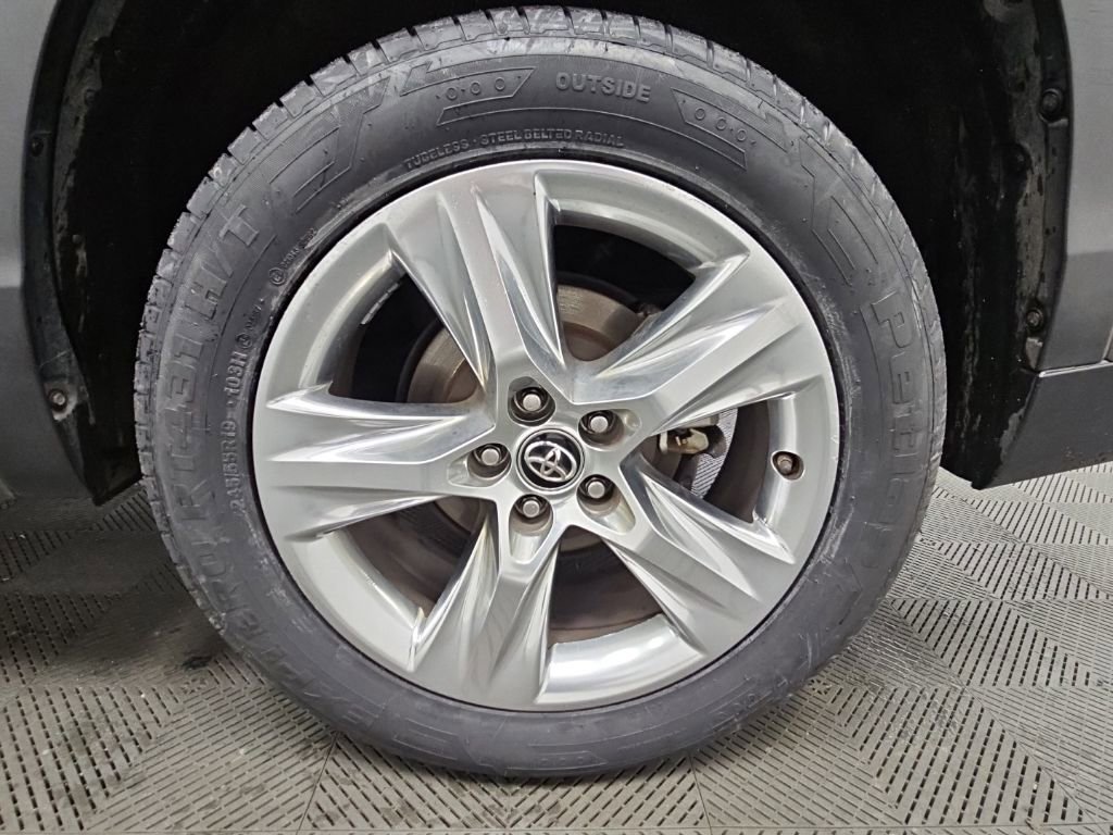 Used 2016 Toyota Highlander Limited FWD image 46