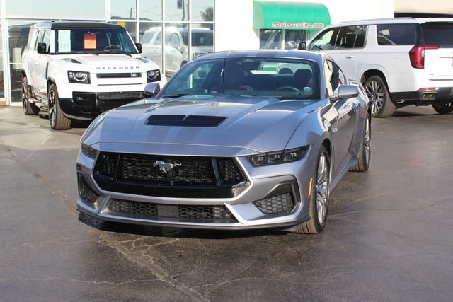 Used 2026 Ford Mustang GT Premium RWD image 5