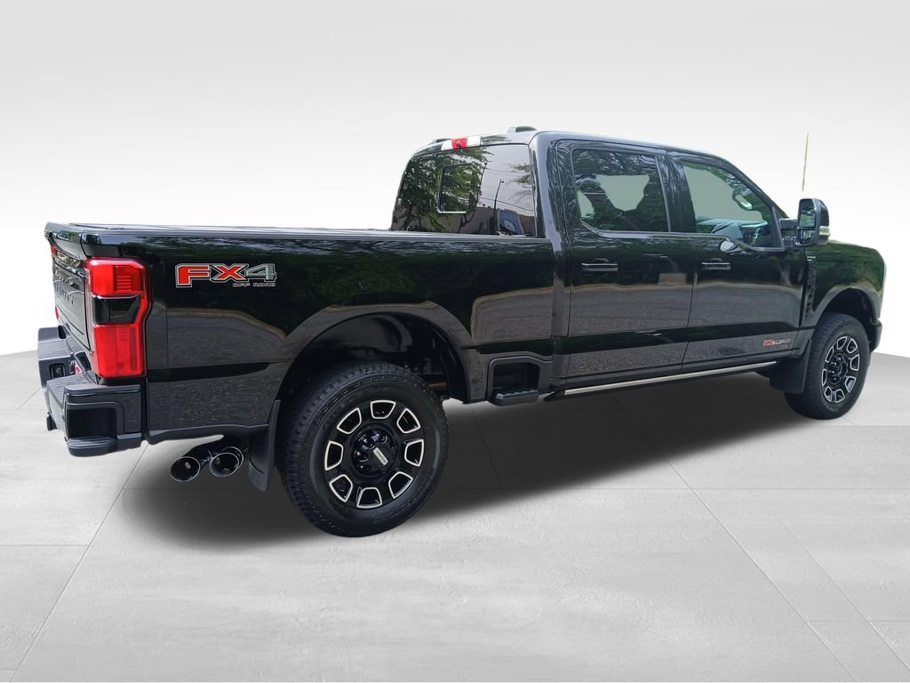 Used 2025 Ford F350 Platinum AWD/4WD image 12