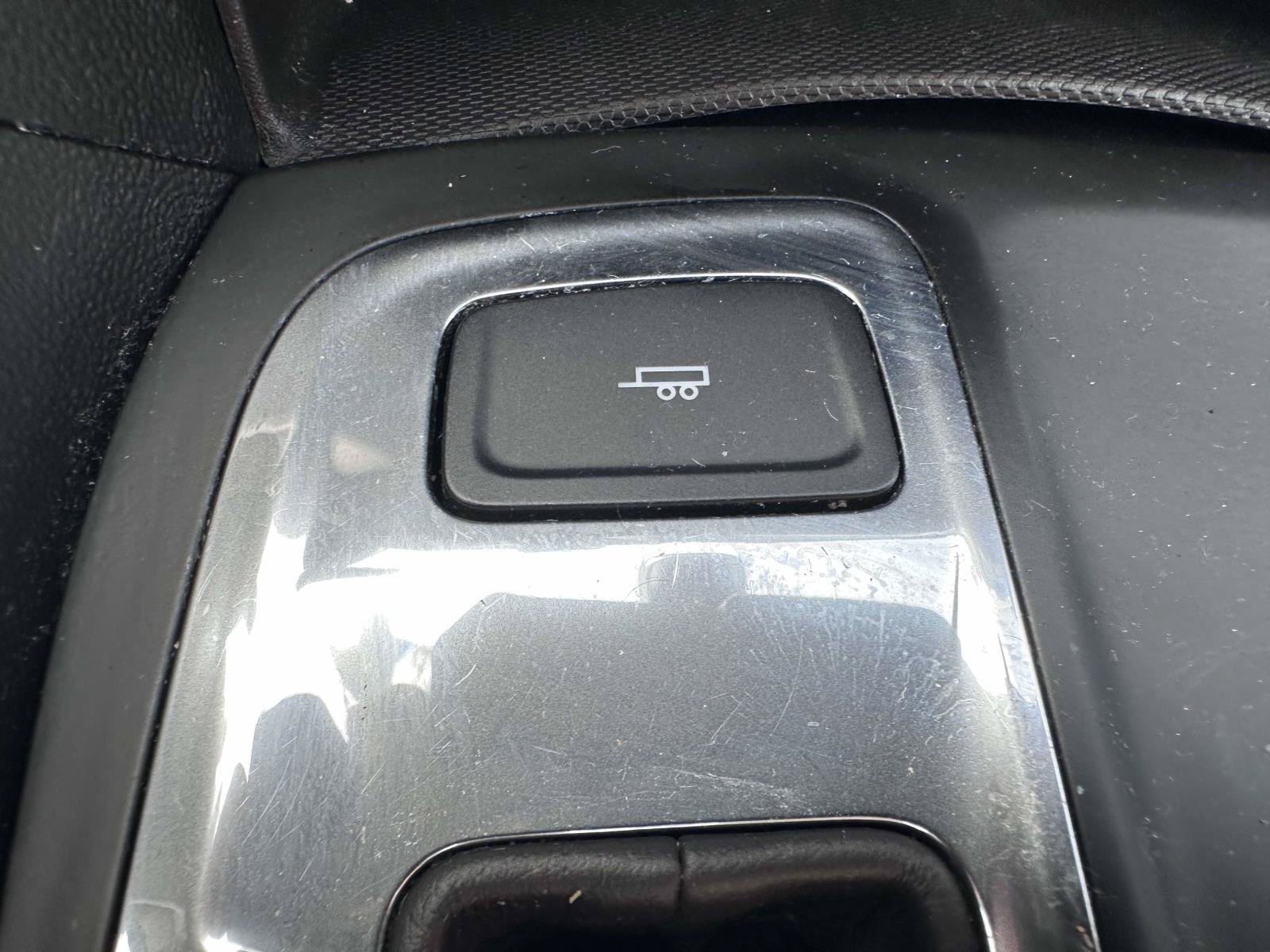 Used 2020 Chevrolet Equinox LT FWD image 26