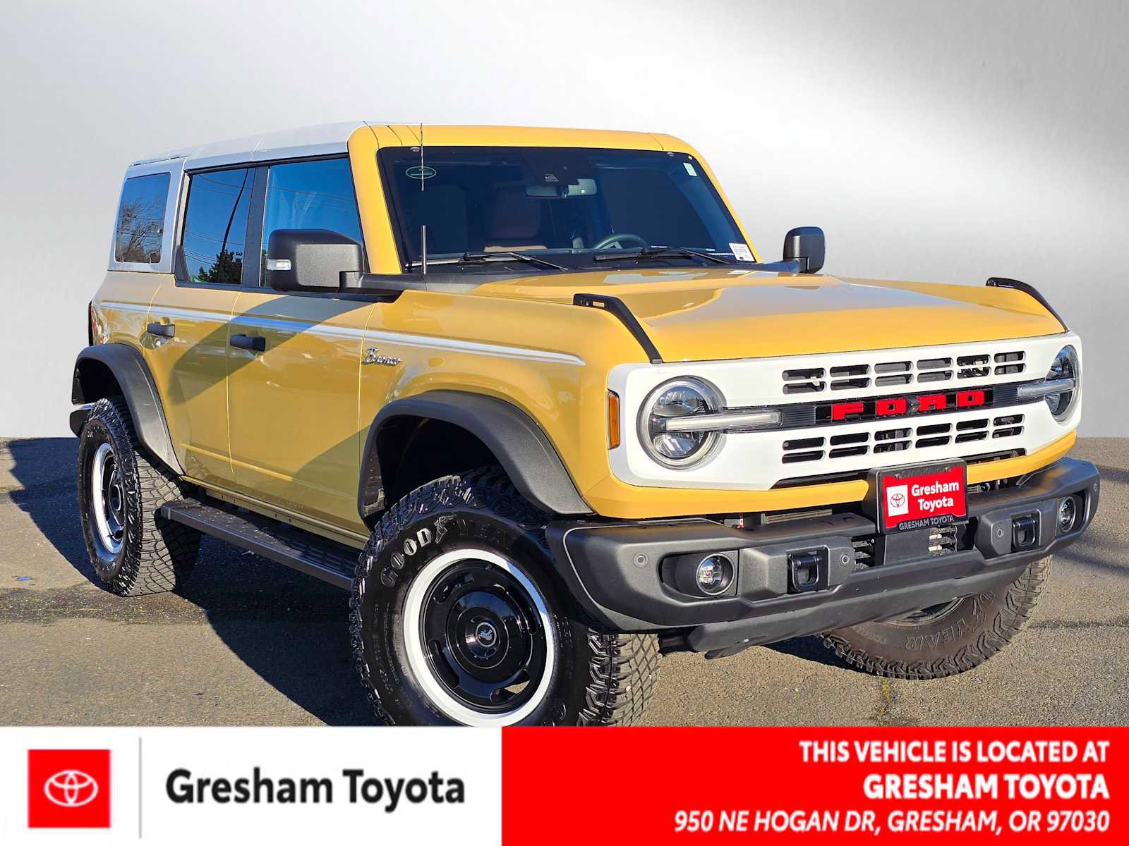 Used 2023 Ford Bronco Heritage Edition image 1