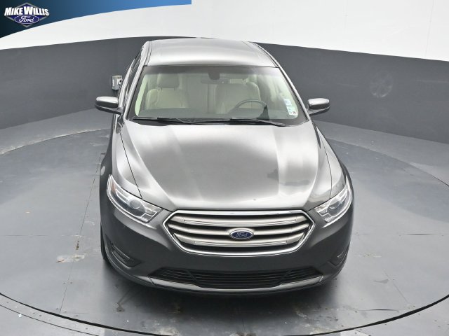 Used 2015 Ford Taurus SEL w/ Equipment Group 201A FWD image 10