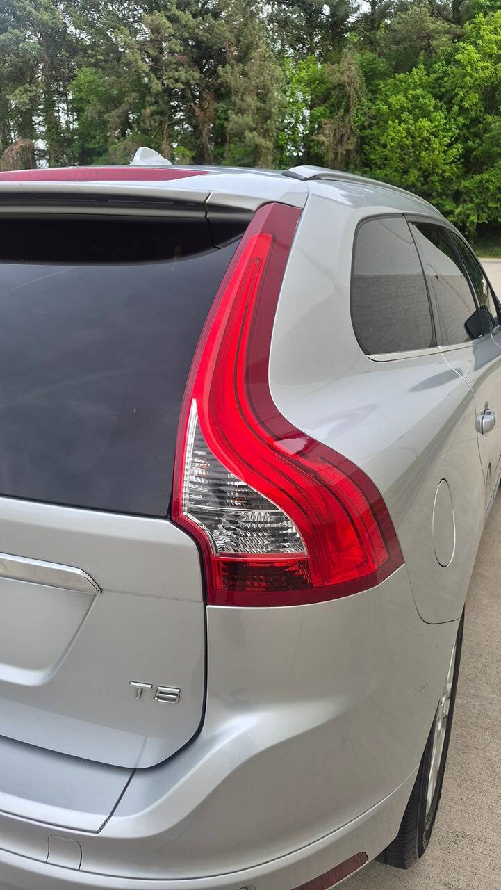 Used 2015 Volvo XC60 T5 Platinum FWD image 24