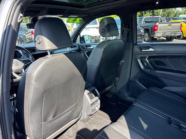 Used 2023 Volkswagen Tiguan SE R-Line AWD/4WD image 9