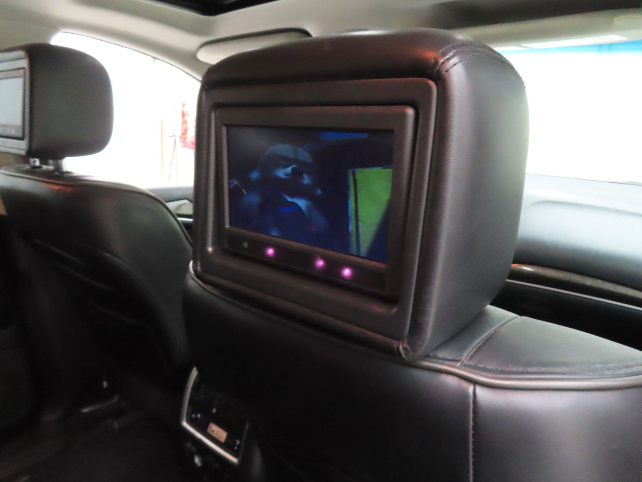 Used 2013 INFINITI JX35 FWD w/ Premium Pkg image 25