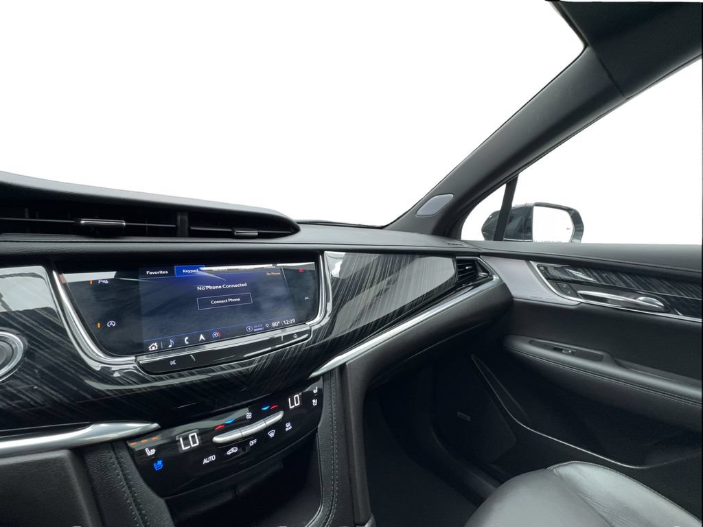 Used 2025 Cadillac XT6 Premium Luxury AWD/4WD image 48