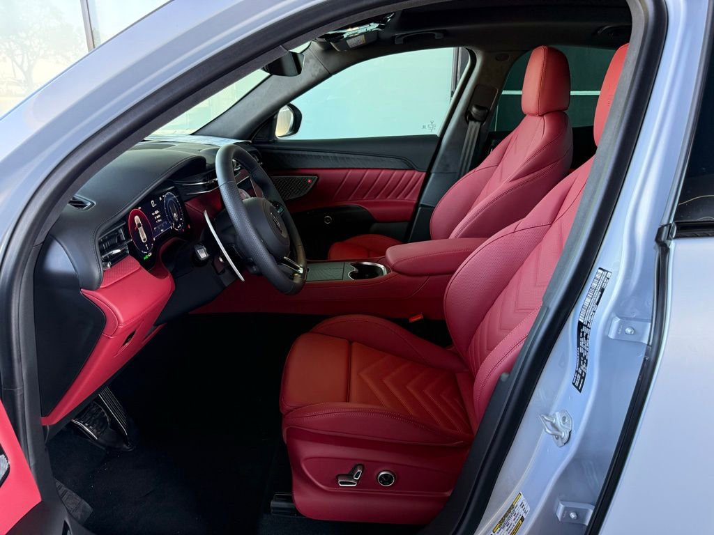 New 2026 Maserati Grecale Modena image 7