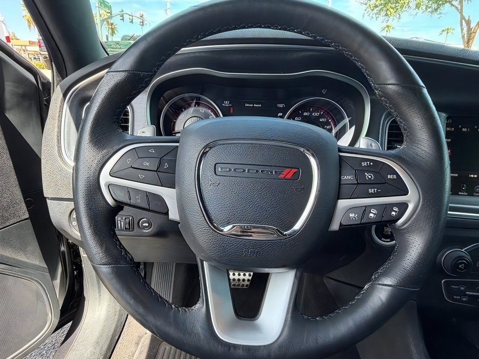 Used 2016 Dodge Charger R/T Scat Pack w/ Technology Group RWD image 20