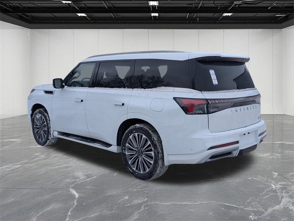 New 2026 INFINITI QX80 Luxe image 3
