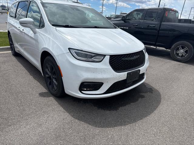 Certified 2021 Chrysler Pacifica Touring-L w/ S Appearance Package FWD image 1