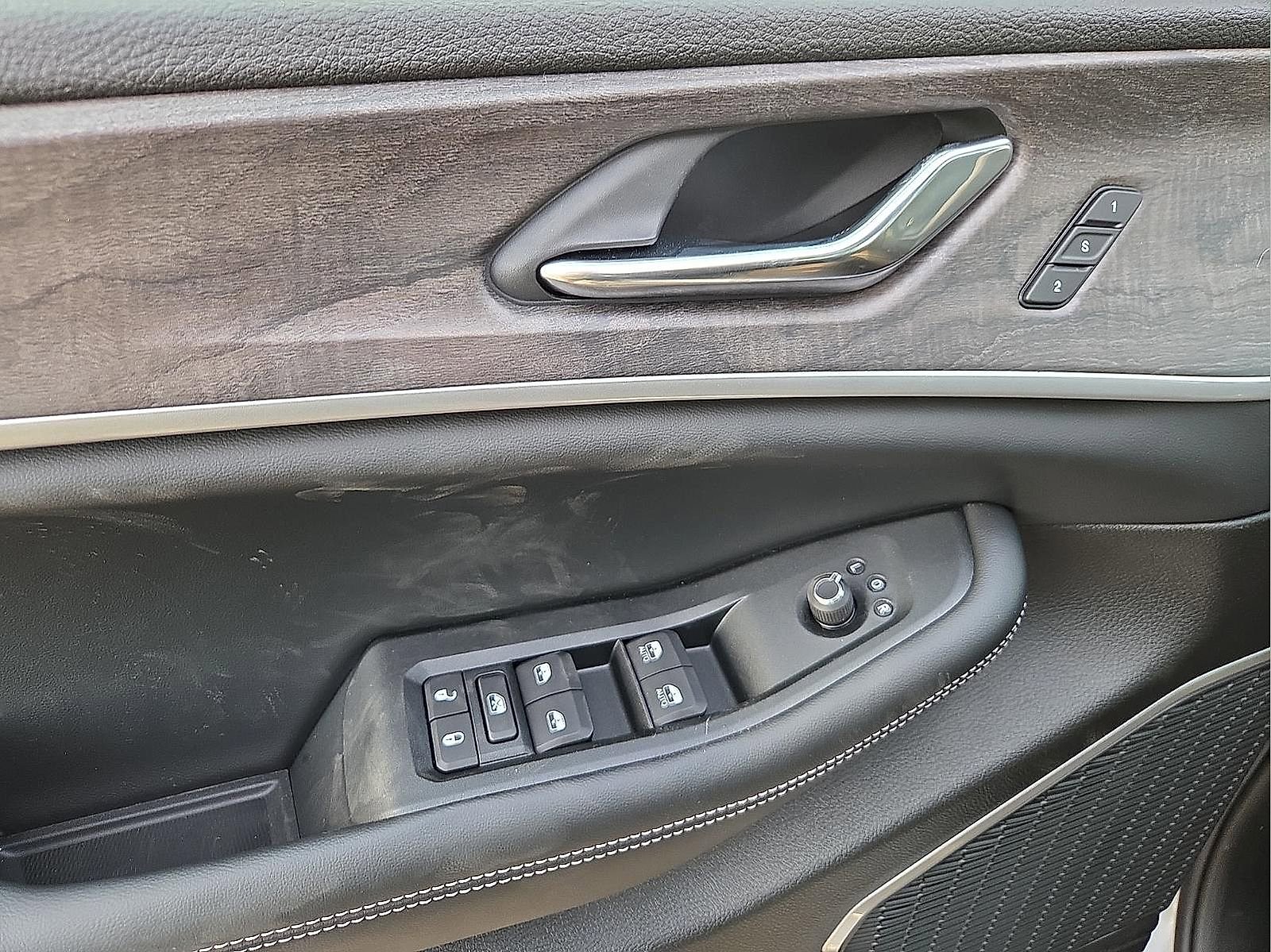 New 2026 Jeep Grand Cherokee Limited w/ Luxury Tech Group II image 13